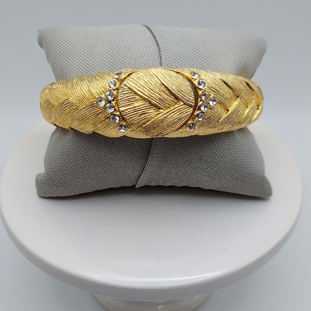 Camrose & Kross JBK Goldtone Rhinestine Hinged Cuff Bracelet w/ Locket, VGC. - Picture 2 of 15